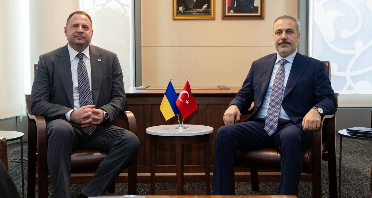 Dışişleri Bakanı Fidan, Ukrayna Devlet Başkanlığı Ofisi Başkanı Yermak ile bir araya geldi