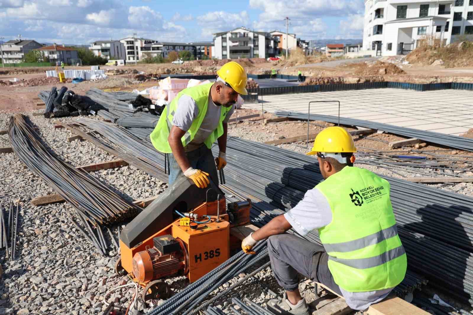 Kartepe Evleri projesinde inşaat çalışmaları sürüyor