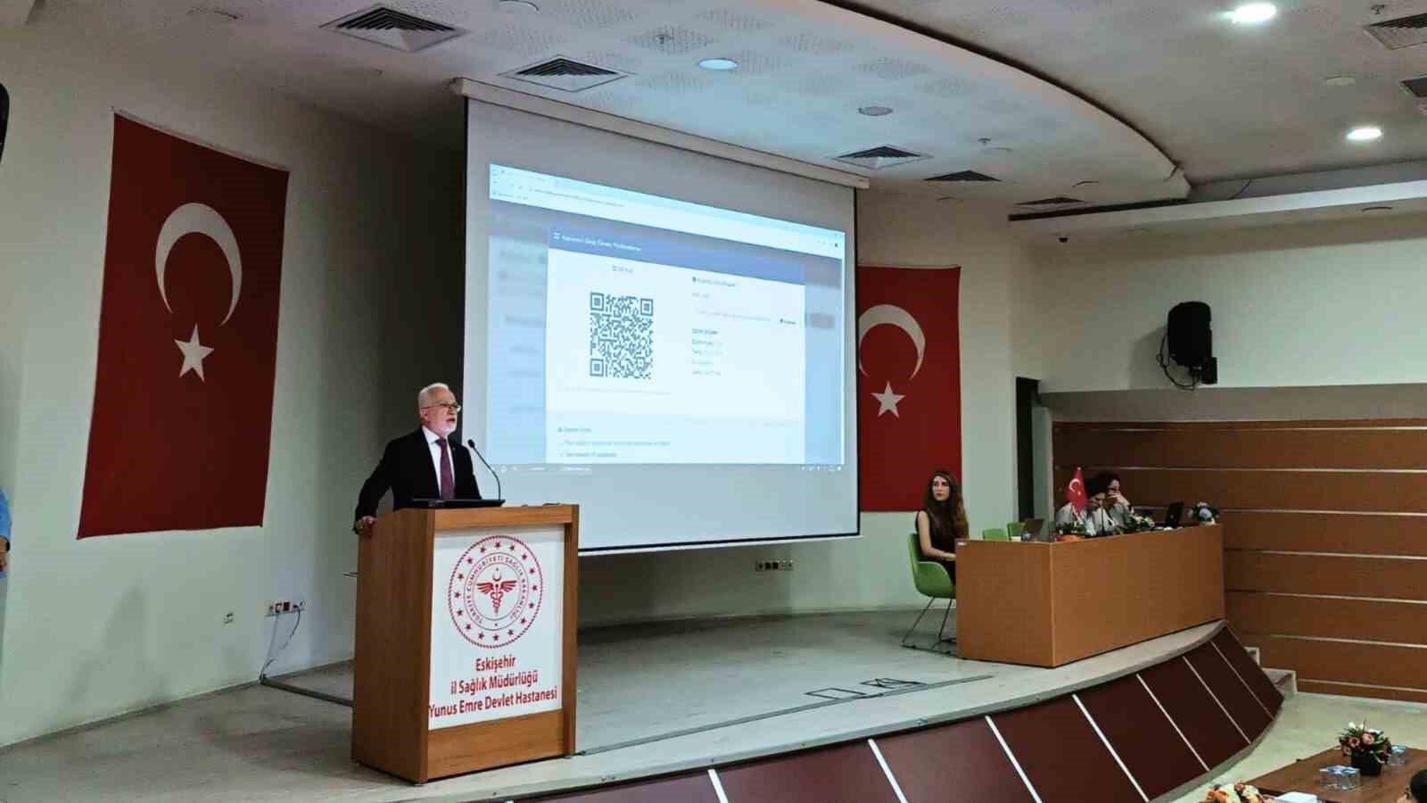 ’Tanıdan Tedaviye Güncel Yaklaşımlar’ eğitimi Yunus Emre Devlet Hastanesi’nde başladı