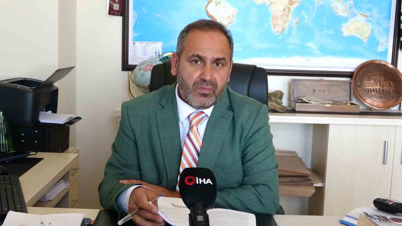 Prof. Dr. Hüseyin Şeyhanlıoğlu’ndan 