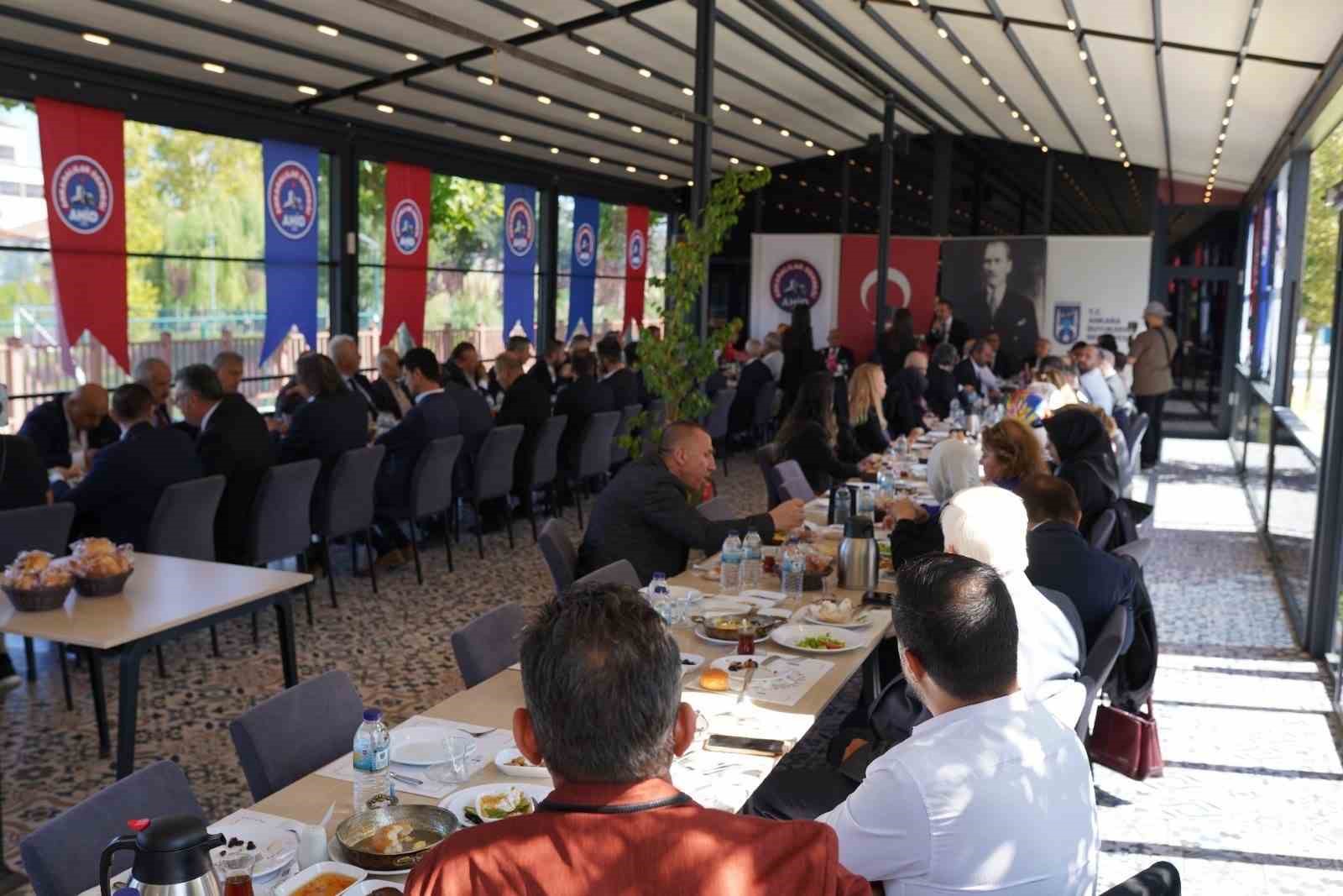 AHİD yönetimi genel kurulun ardından ilk toplantısını yaptı