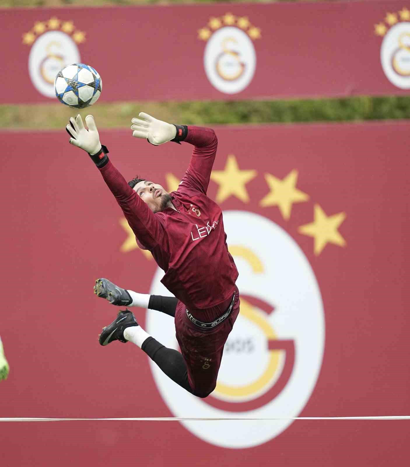 Galatasaray, Liverpool maçı hazırlıklarına devam etti