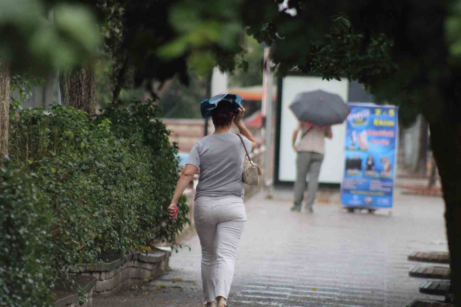 Aydın’da sağanak yağış etkili oldu