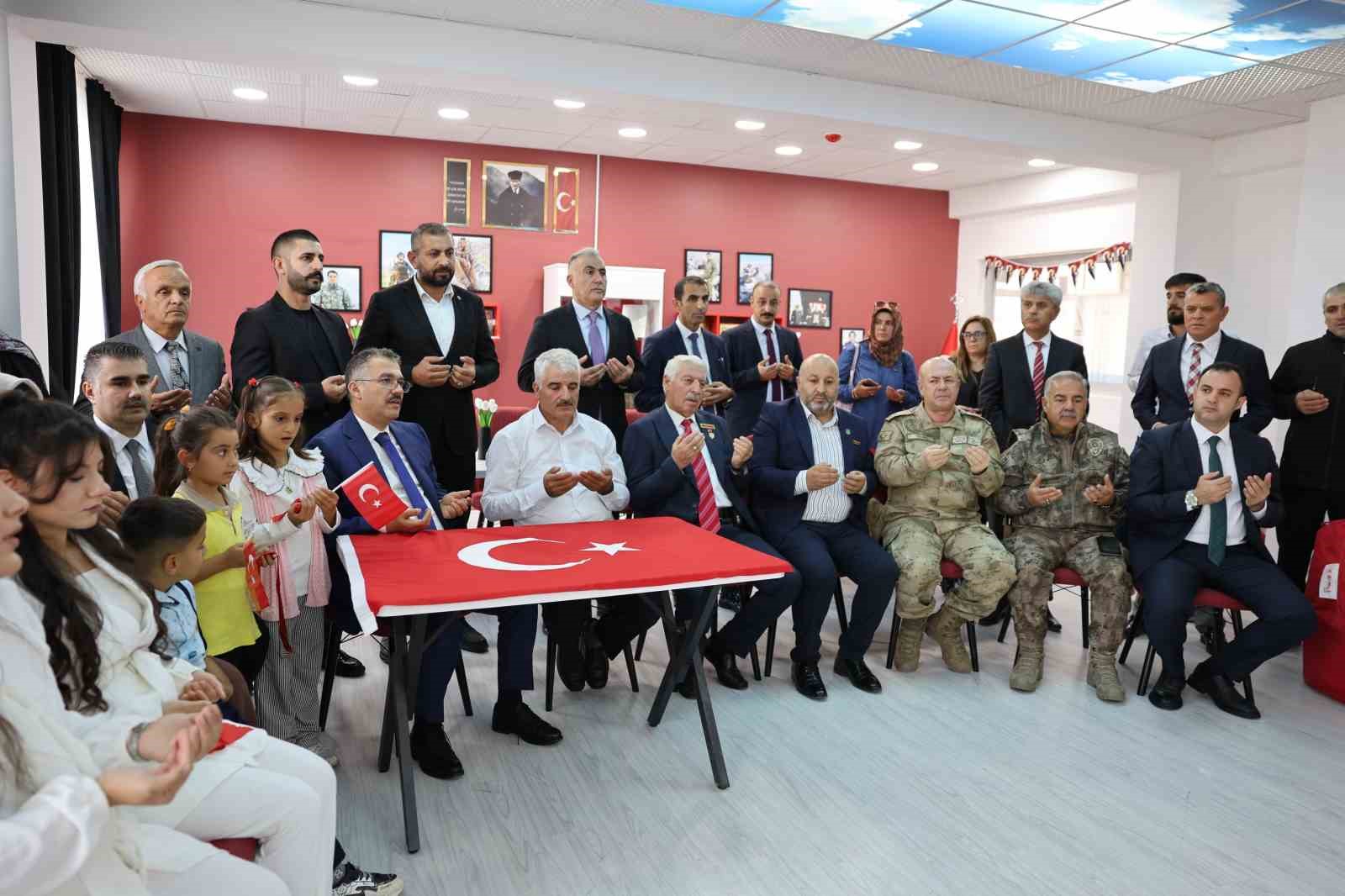 Pençe-Kilit Şehidi Vedat Zorba’nın hatırası kütüphanede ölümsüzleşti