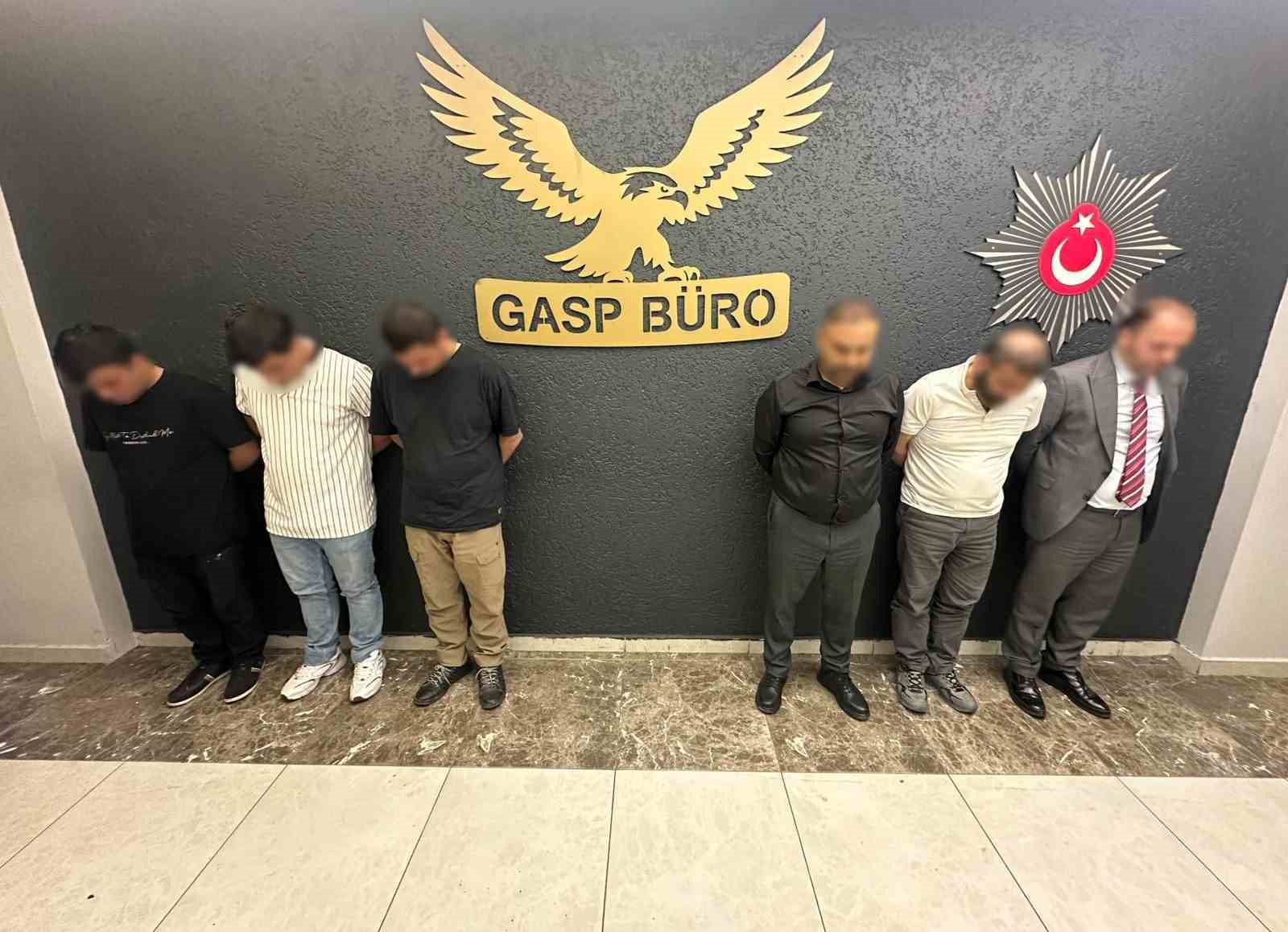 avm-de-sozde-denetim-yapan-6-supheli-ankara-da-yakalandi