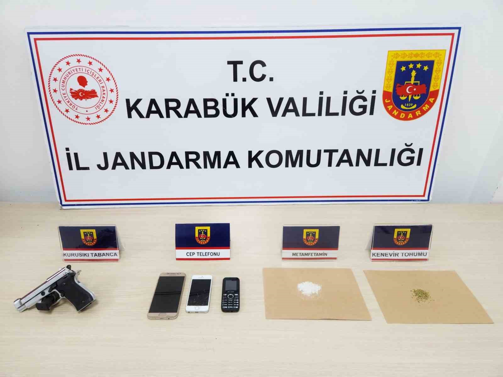 Karabük’te uyuşturucu operasyonunda 4 şüpheli yakalandı