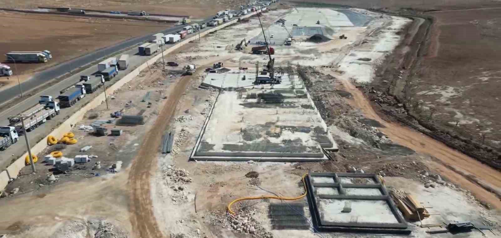 Arap Yarımadası’yla ticarette kavşak nokta olan Cilvegözü’ne tır parkı ve lojistik köy inşa ediliyor