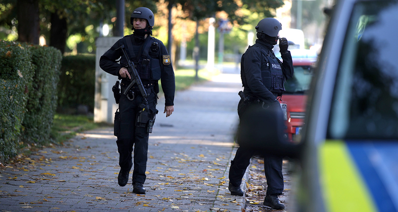 Almanya'da bir kişi aile içi tartışmanın ardından evini kundakladı