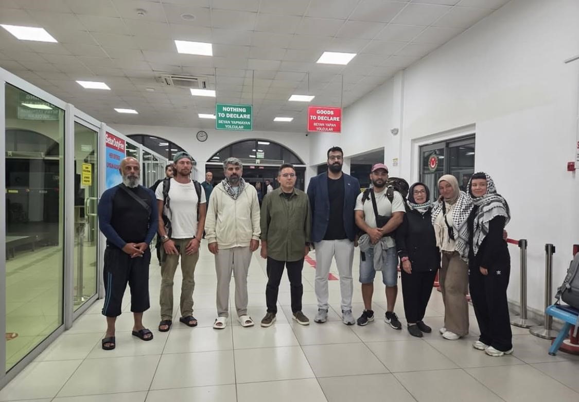 Fırtına Gazze yolcularını Marmaris’e getirdi