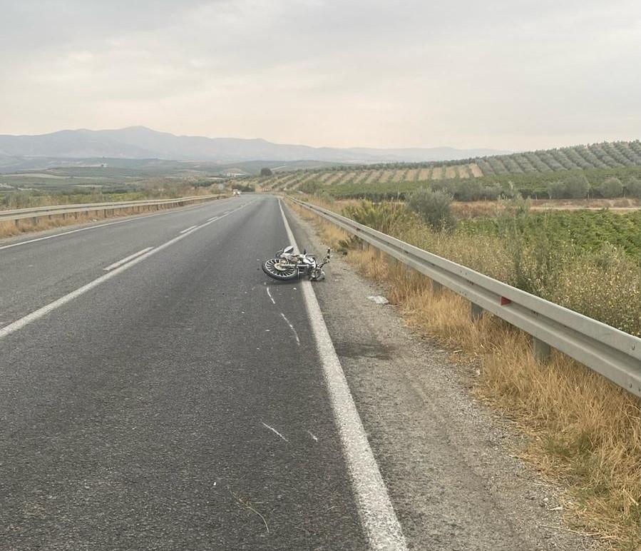 Manisa’da motosiklet kazası: 21 yaşındaki sürücü ağır yaralı