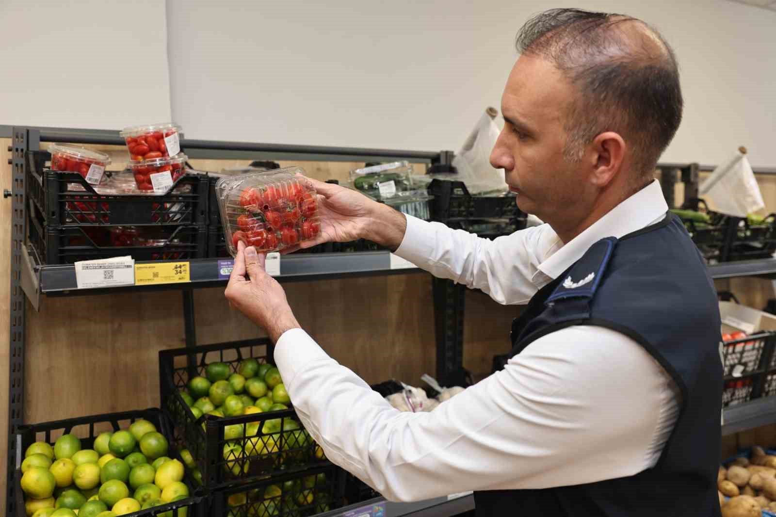 Nilüfer’de halk sağlığı için marketlere sıkı denetim