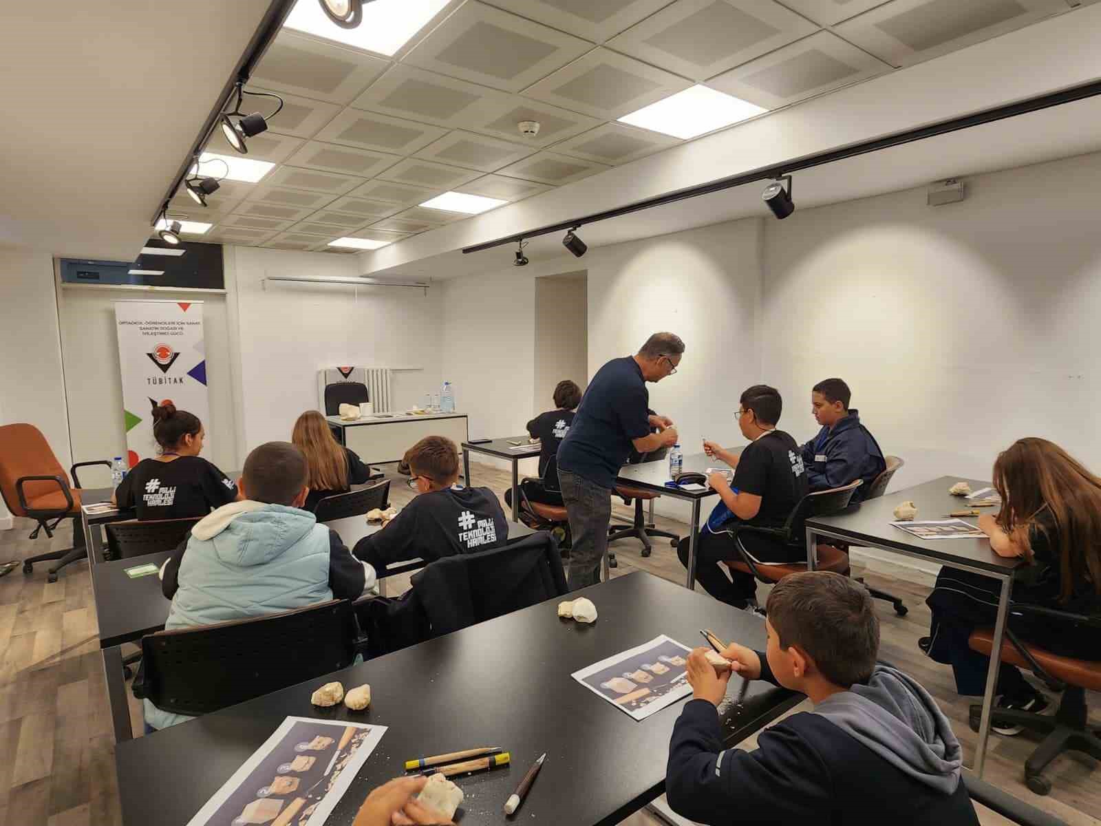 SATUYAM’da Lületaşı Sanatı Atölyesi gerçekleştirildi