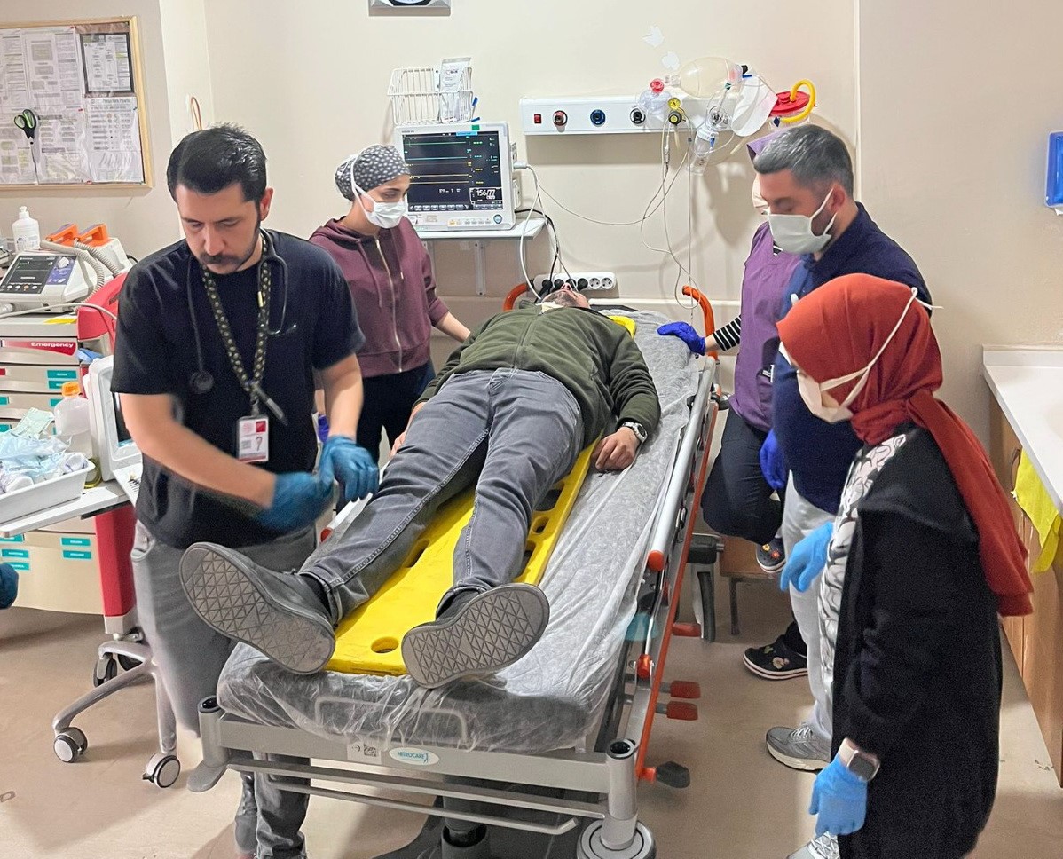 Gölbaşı Devlet Hastanesi’nde turkuaz kod tatbikatı yapıldı