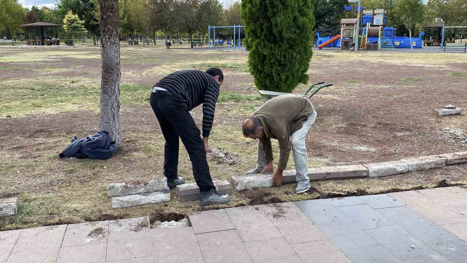 Dede Korkut Parkı’nda bakım ve onarım çalışmaları başladı