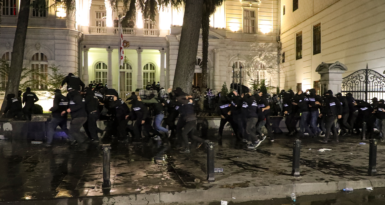 Sokaklar savaş alanına döndü!