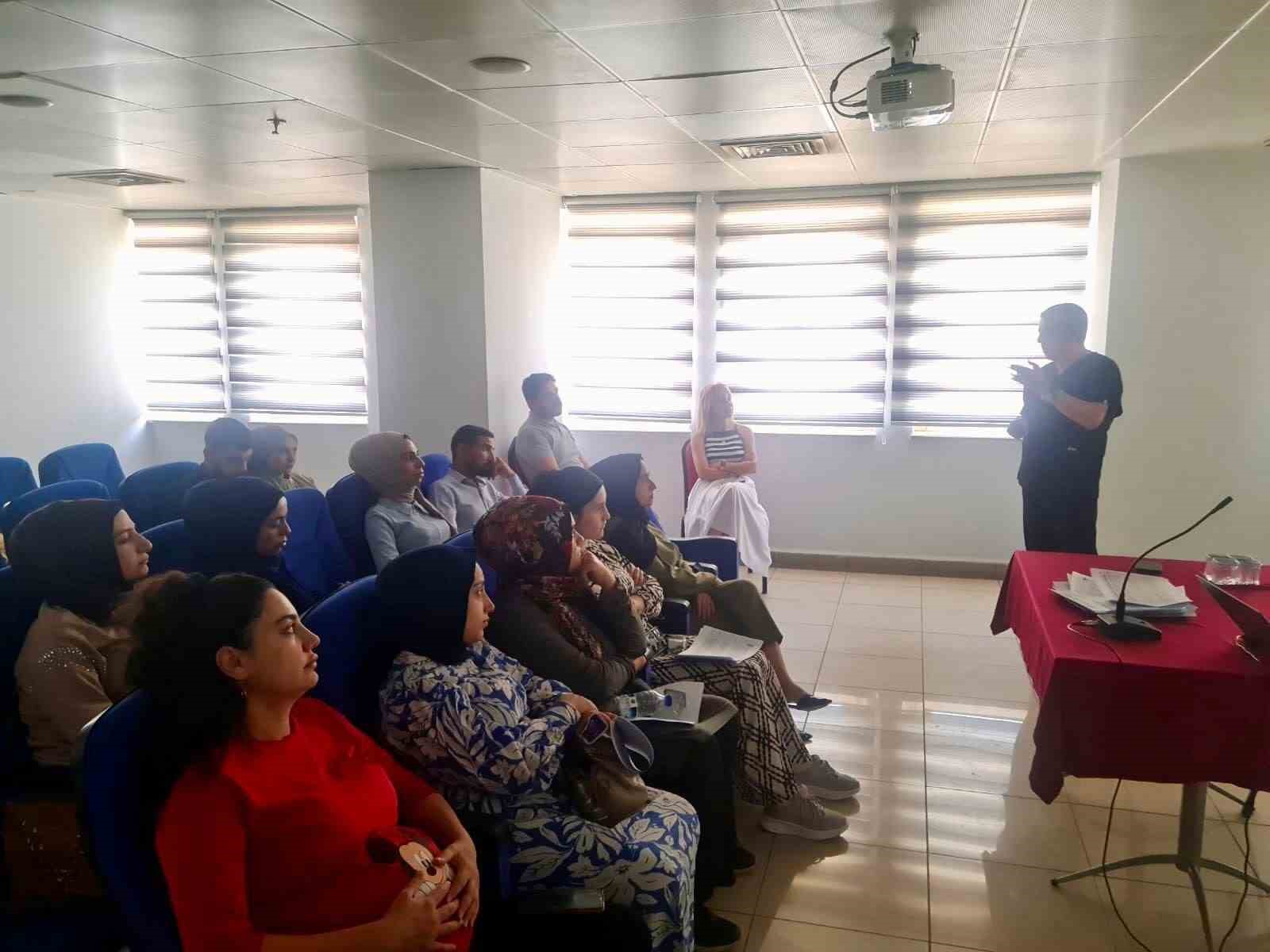 Diyarbakır’da Gebe Okulu’nda ağız ve diş sağlığı eğitimleri başladı