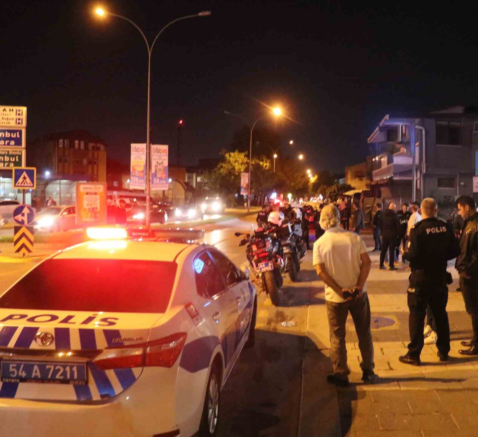 Sakarya’da iki grup arasındaki kavga polisin müdahalesiyle son buldu