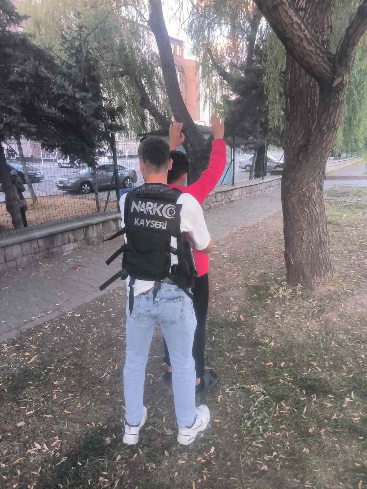 ‘Narko-Okul’ uygulamasında 13 şahıs sorgulandı