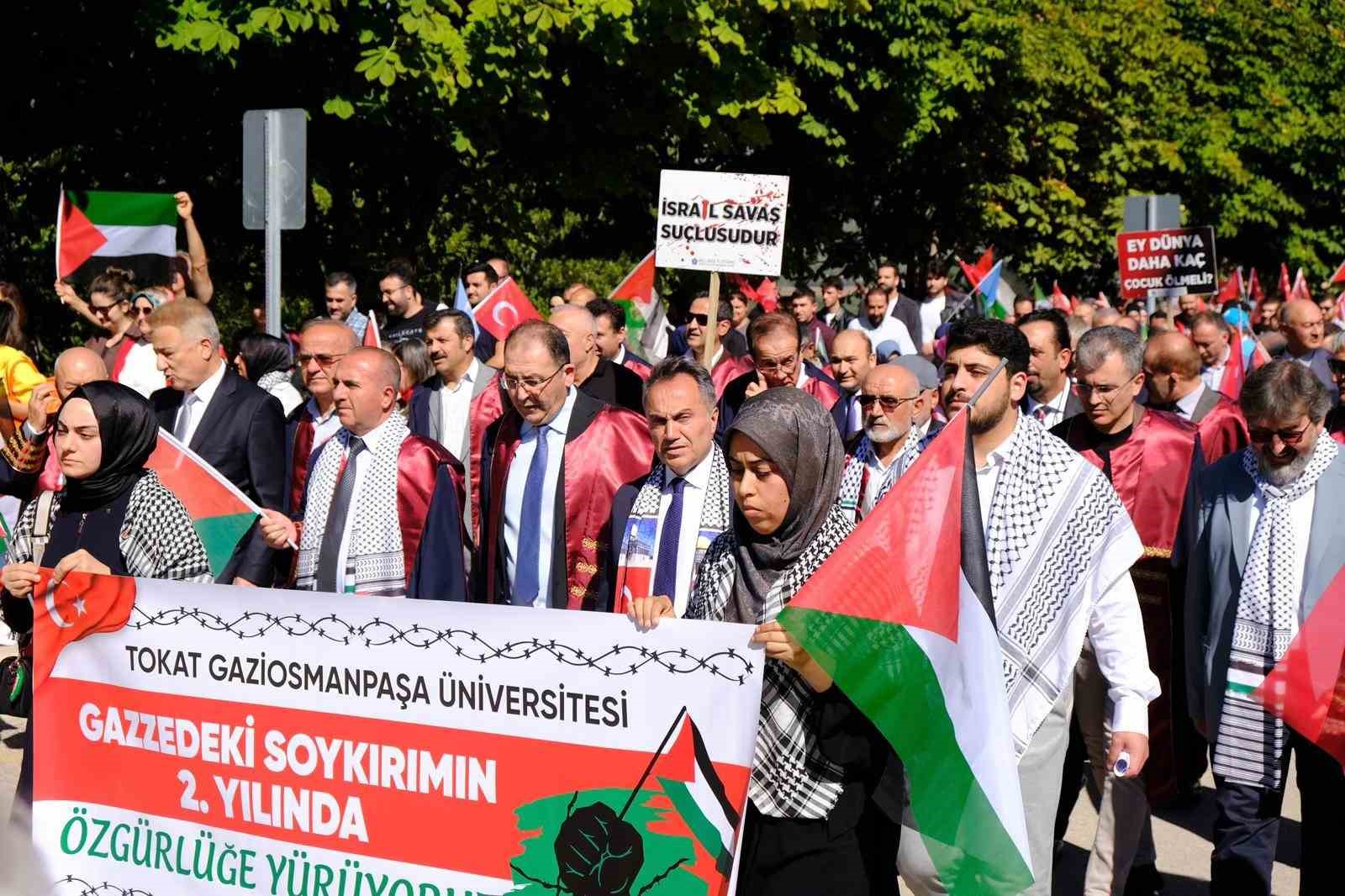 Özgür Filistin için TOGÜ’de yürekleri birleştiren yürüyüş