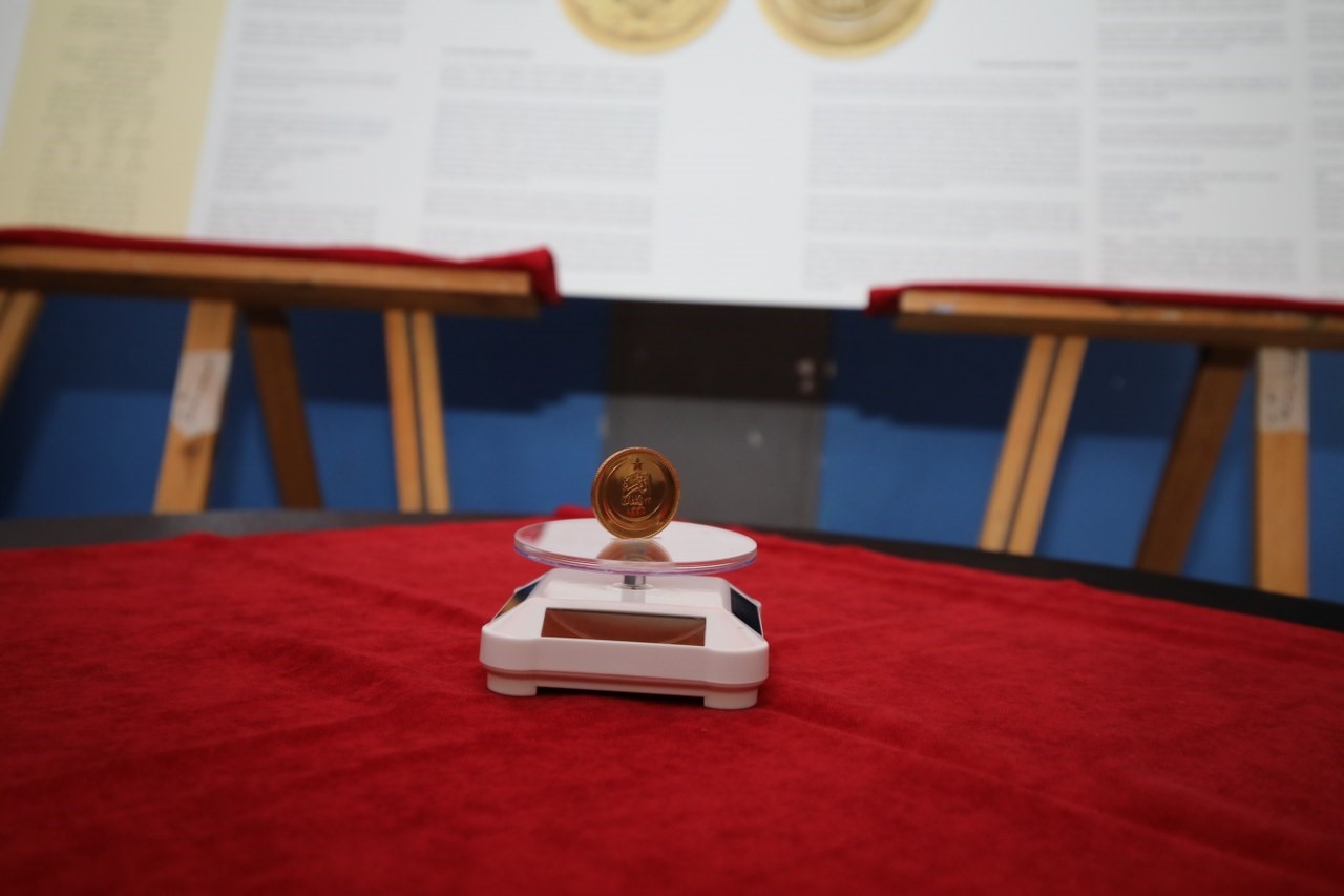 Türkiye Cumhuriyeti’nin ilk altın parası 100. yılında Akdeniz Üniversitesi’nde