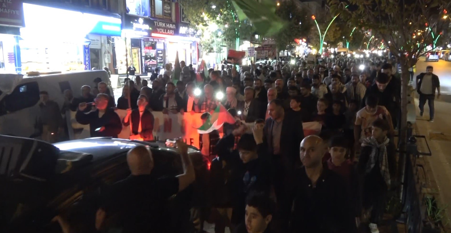 Muş’ta binlerce kişiden Gazze’ye destek gösterisi