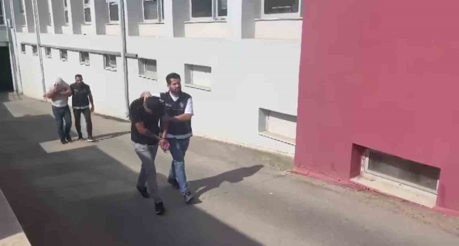 Adana’da bin 166 bandrolsüz plaka ele geçirildi