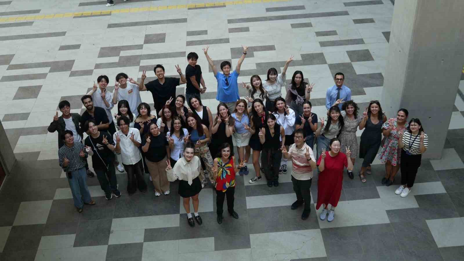 Türk ve Japon öğrenciler İzmir için tasarladı