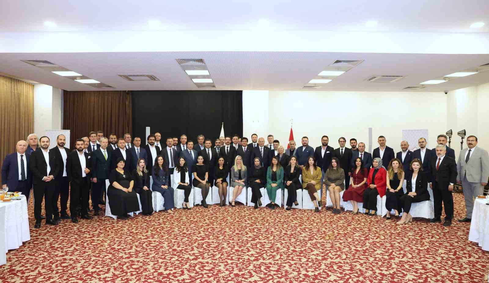 ATO Başkanı Baran, ’TOBB Türkiye 100’ Listesi’ne giren Ankara firmalarıyla bir araya geldi