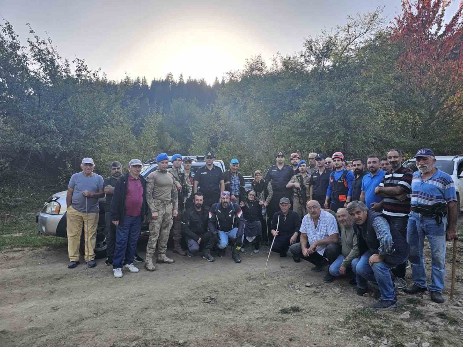 Artvin’de kaybolan Alzheimer hastası yaşlı kadın bulundu