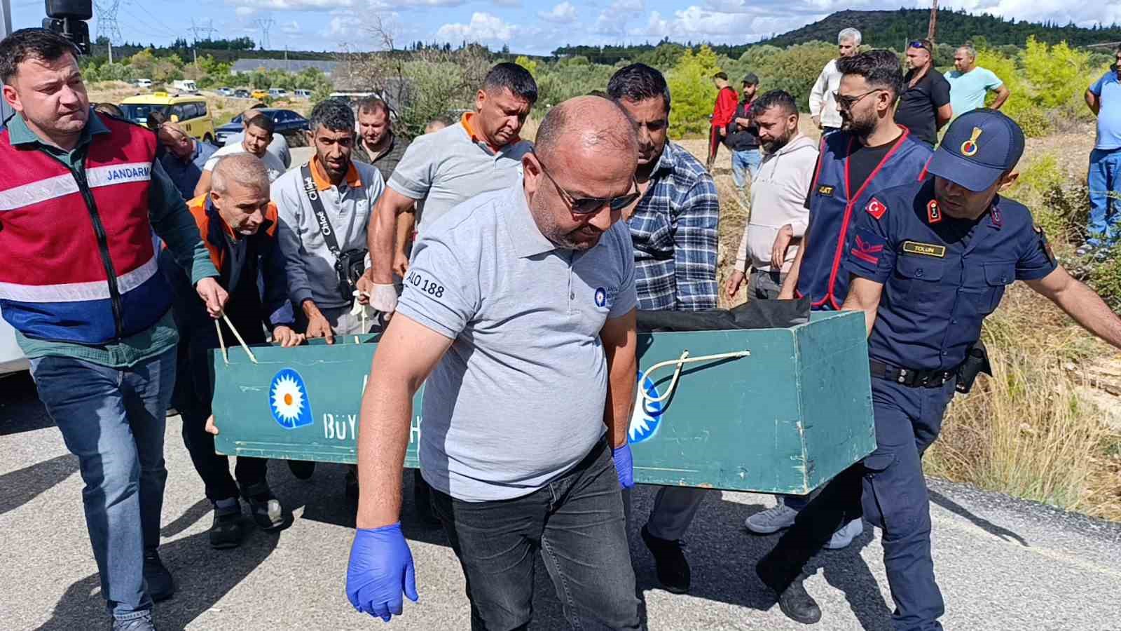 Antalya’da çöp kamyonunda korkunç cinayet:  Mesai arkadaşını boğazından bıçaklayarak öldürdü