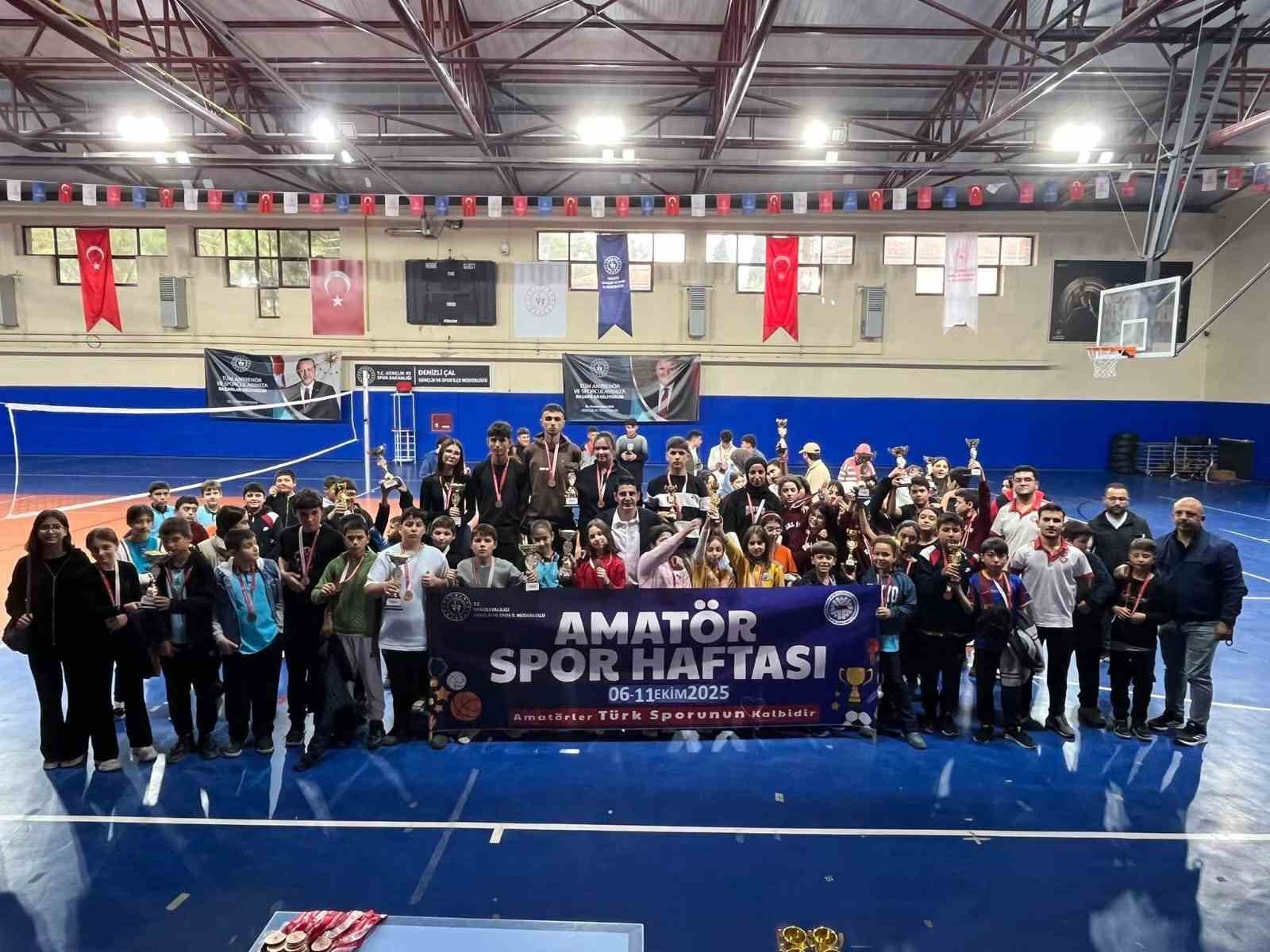 104 sporcu Amatör Spor Haftası’nda kıyasıya yarıştı