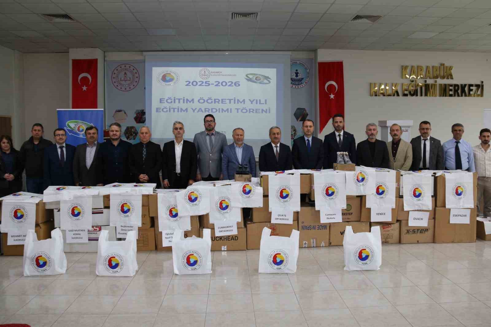 Karabük TSO’dan 294 öğrenciye kışlık bot desteği