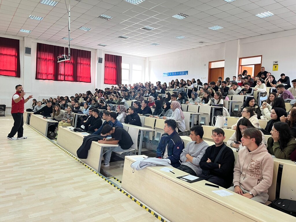Hisarcık MYO’da öğrencilere Gençlik Merkezi tanıtıldı