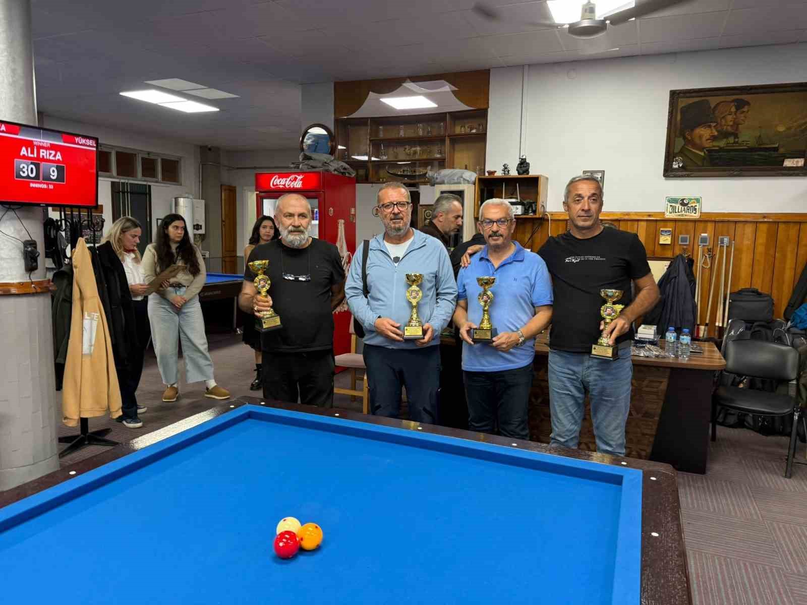 Aydın’da bilardoculardan ‘Vefa’ turnuvası