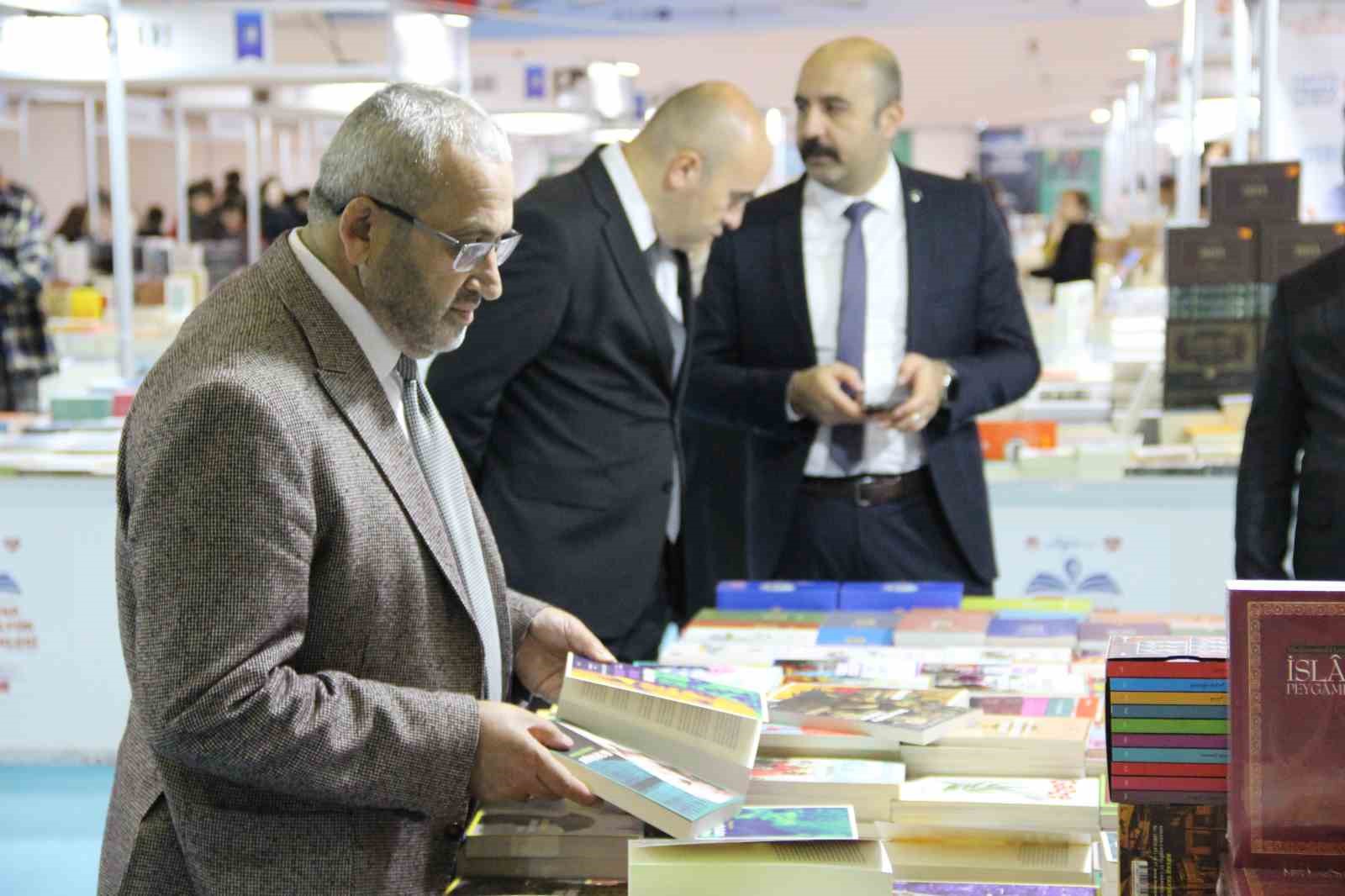 Çorum’da kitap şöleni başladı: 12. Kitap ve Kültür Günleri kapılarını açtı