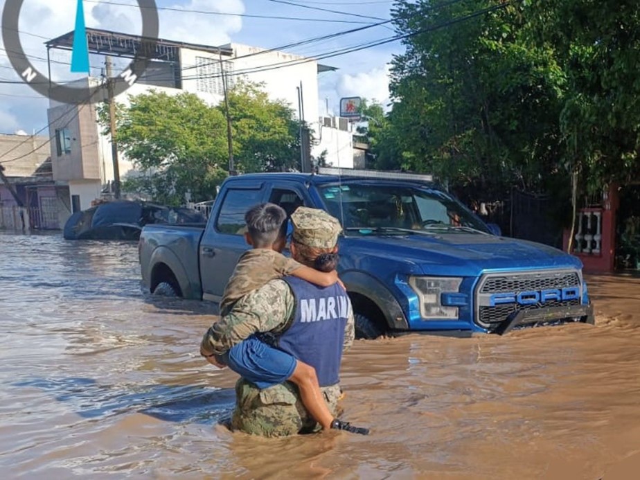 Meksika'da sel felaketi: 27 ölü