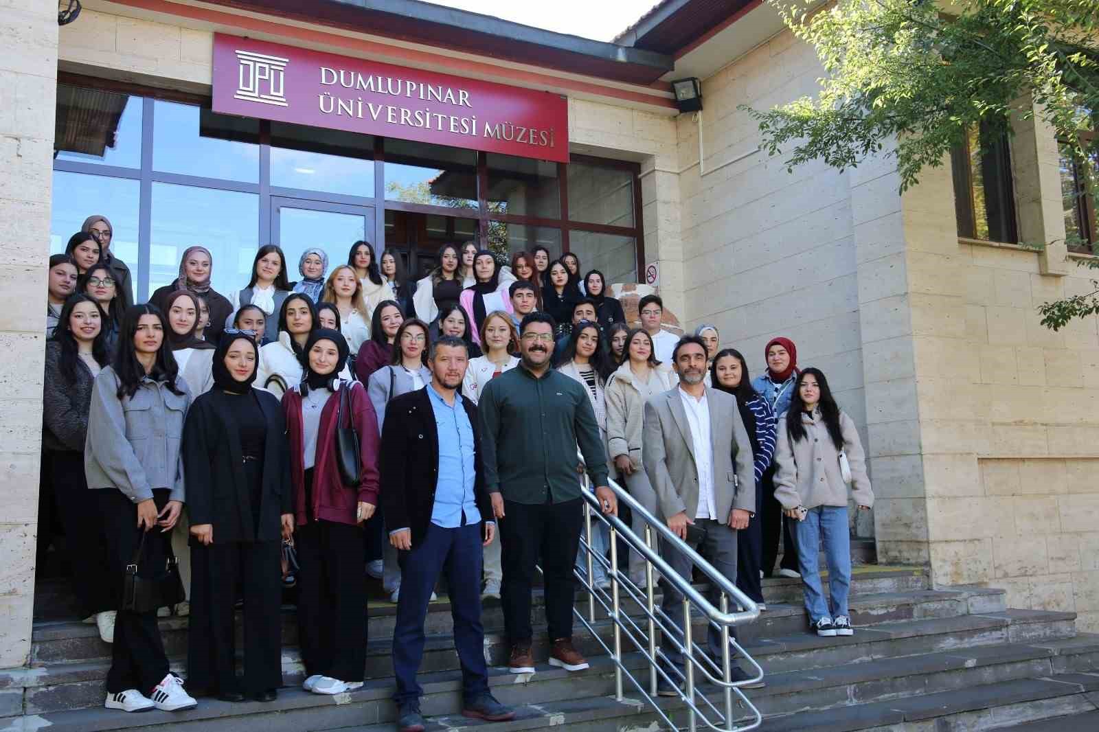 Emet MYO öğrencilerine DPÜ Evliya Çelebi Yerleşkesi tanıtıldı