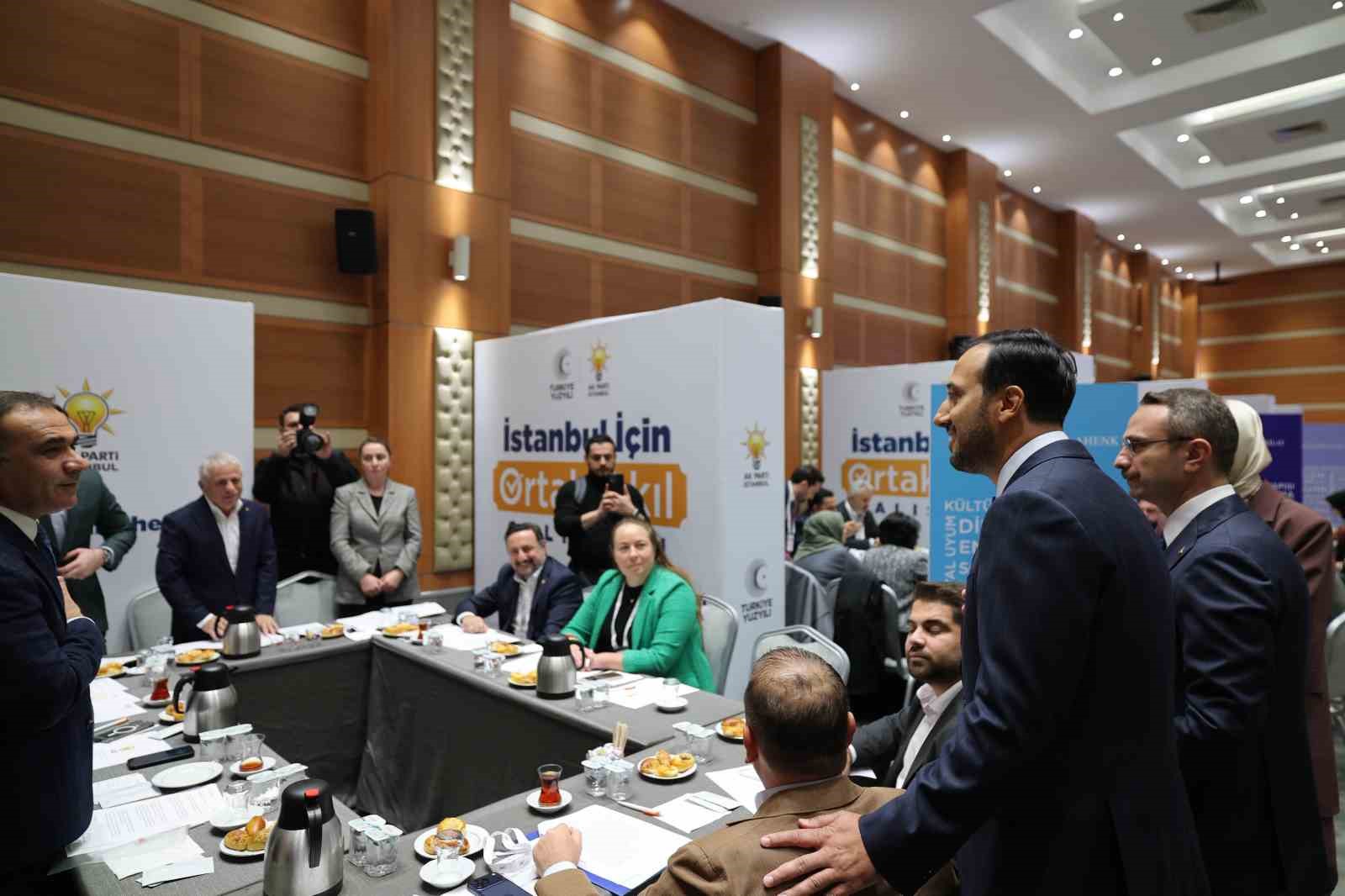 AK Parti İstanbul İl Başkanlığında 