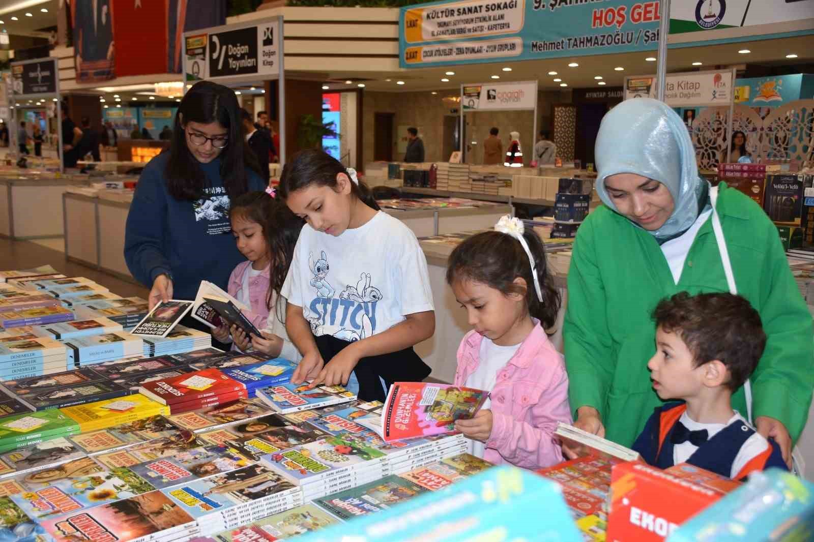Şahinbey Belediyesi’nin 9’uncu kitap fuarı kapılarını açtı
