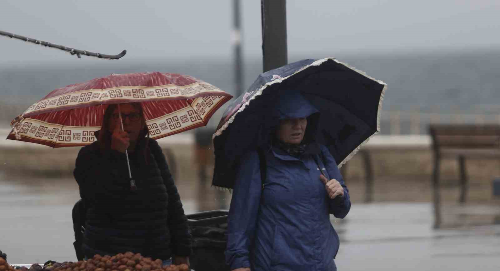Türk Yıldızları’na Bursa’da yağmur engeli