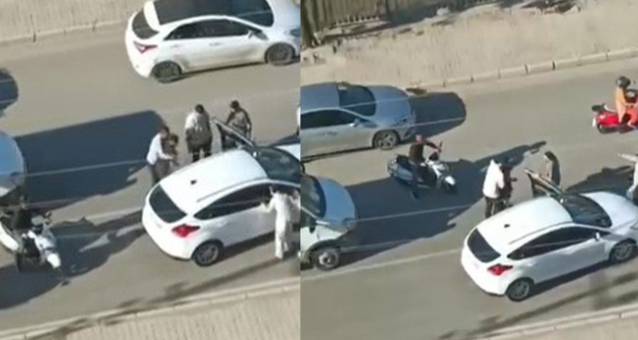 Trafikte yol verme kavgası!