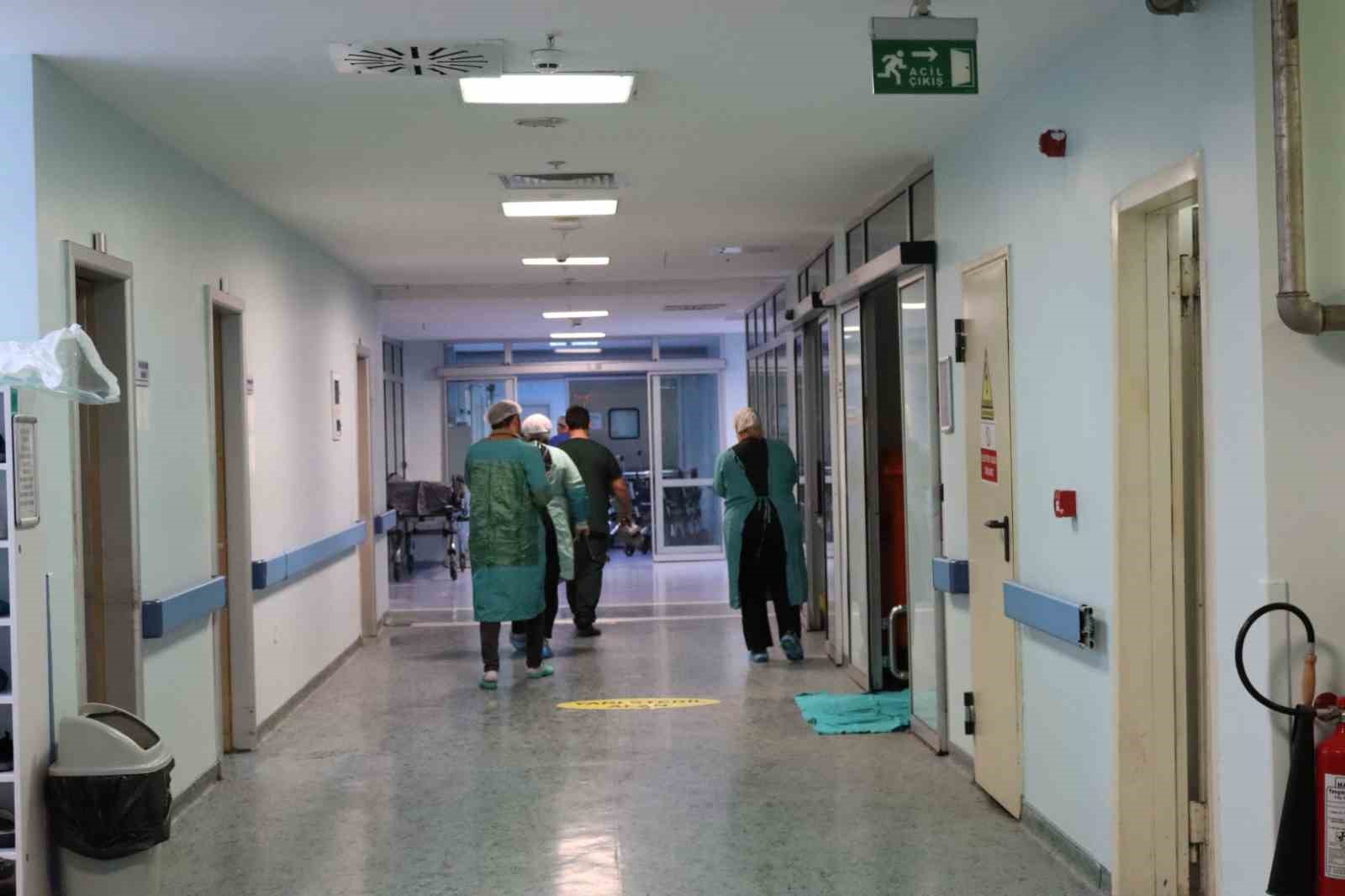 Beyin ölümü gerçekleşen hastanın organları 3 kişiye umut oldu