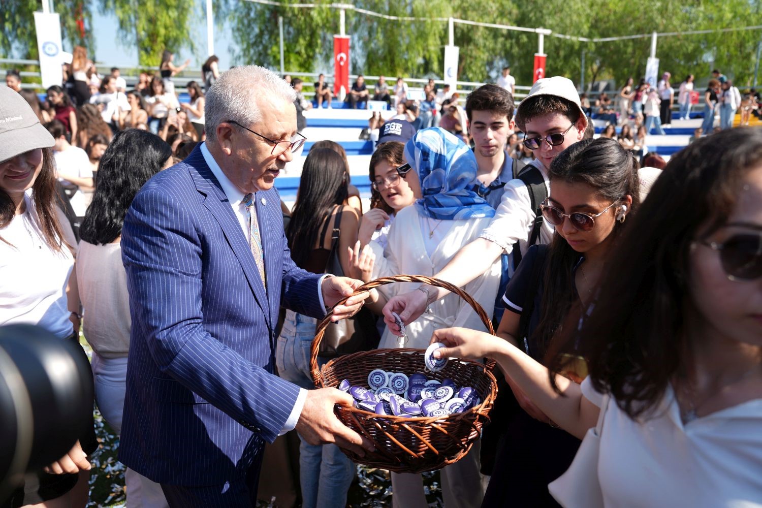 EÜ’de öğrenci kulüplerine yoğun ilgi