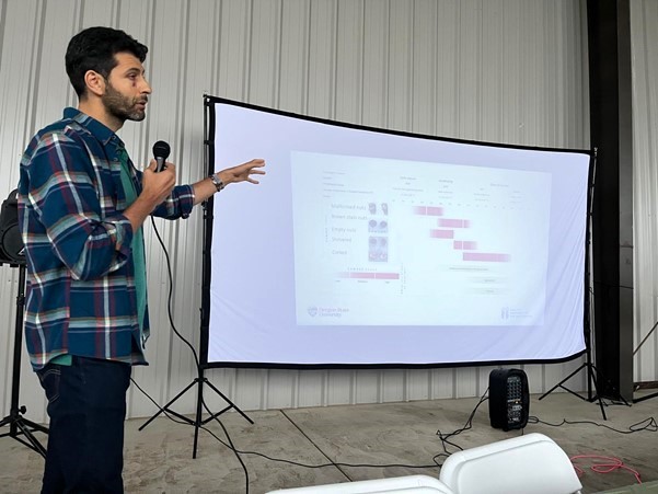 ABD’de, kahverengi kokarca ile mücadeleyi anlattı