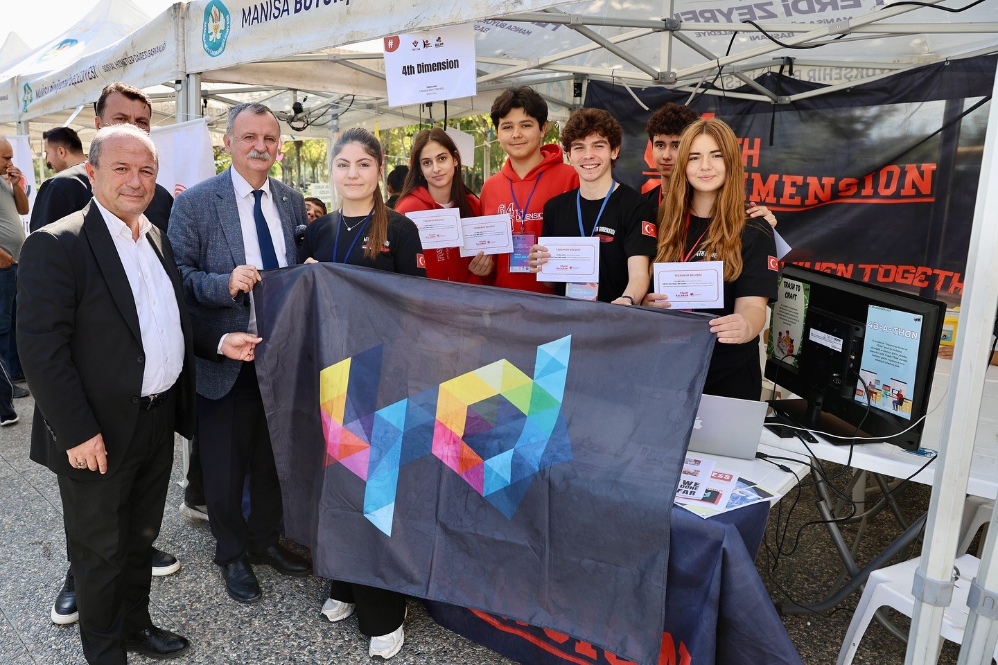 MANİFEST’te 30 bin öğrenci bilimin farklı yönlerini keşfetti