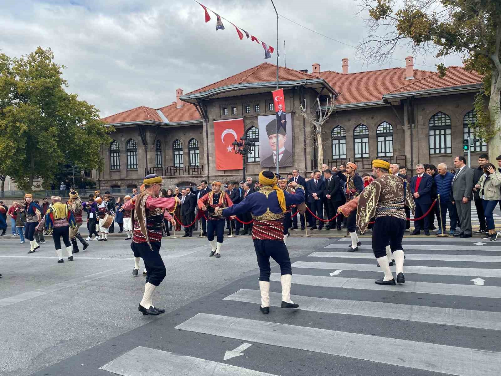 Ankara’nın Başkent oluşunun 102. Yılı coşkuyla kutlandı