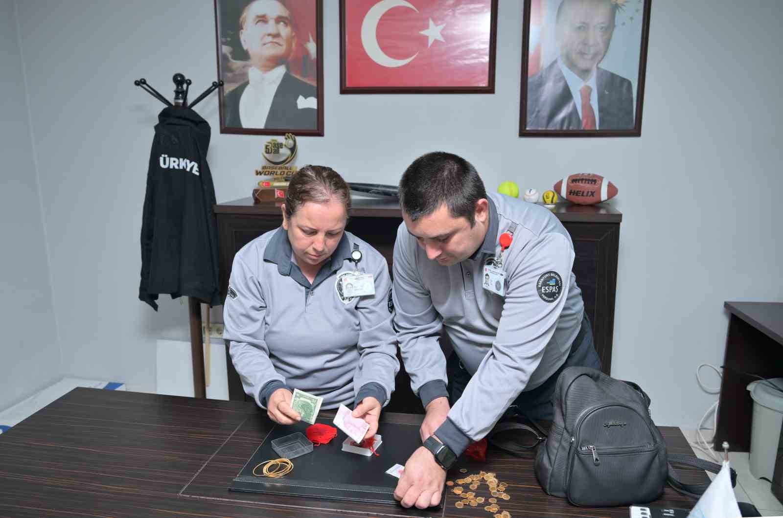 Esenyurt’ta güvenlik görevlisinden örnek davranış