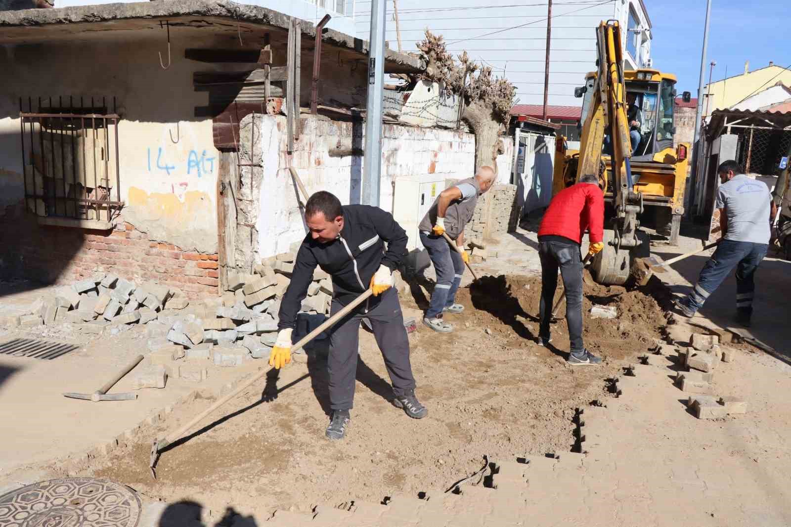Nazilli’de yol yenileme çalışmalarına hız verildi