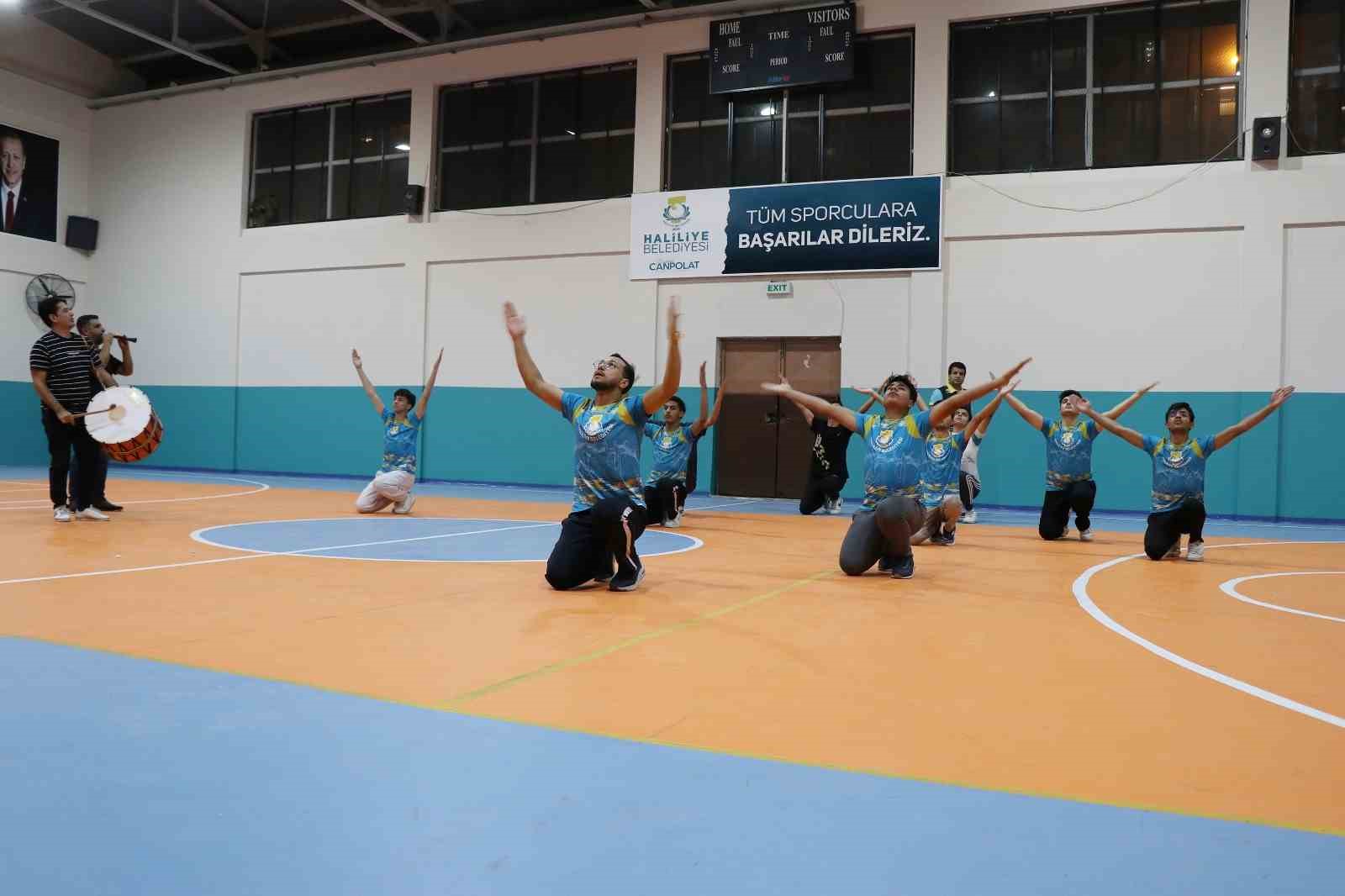 Haliliye’deki halk oyunları kursu ilgi görüyor