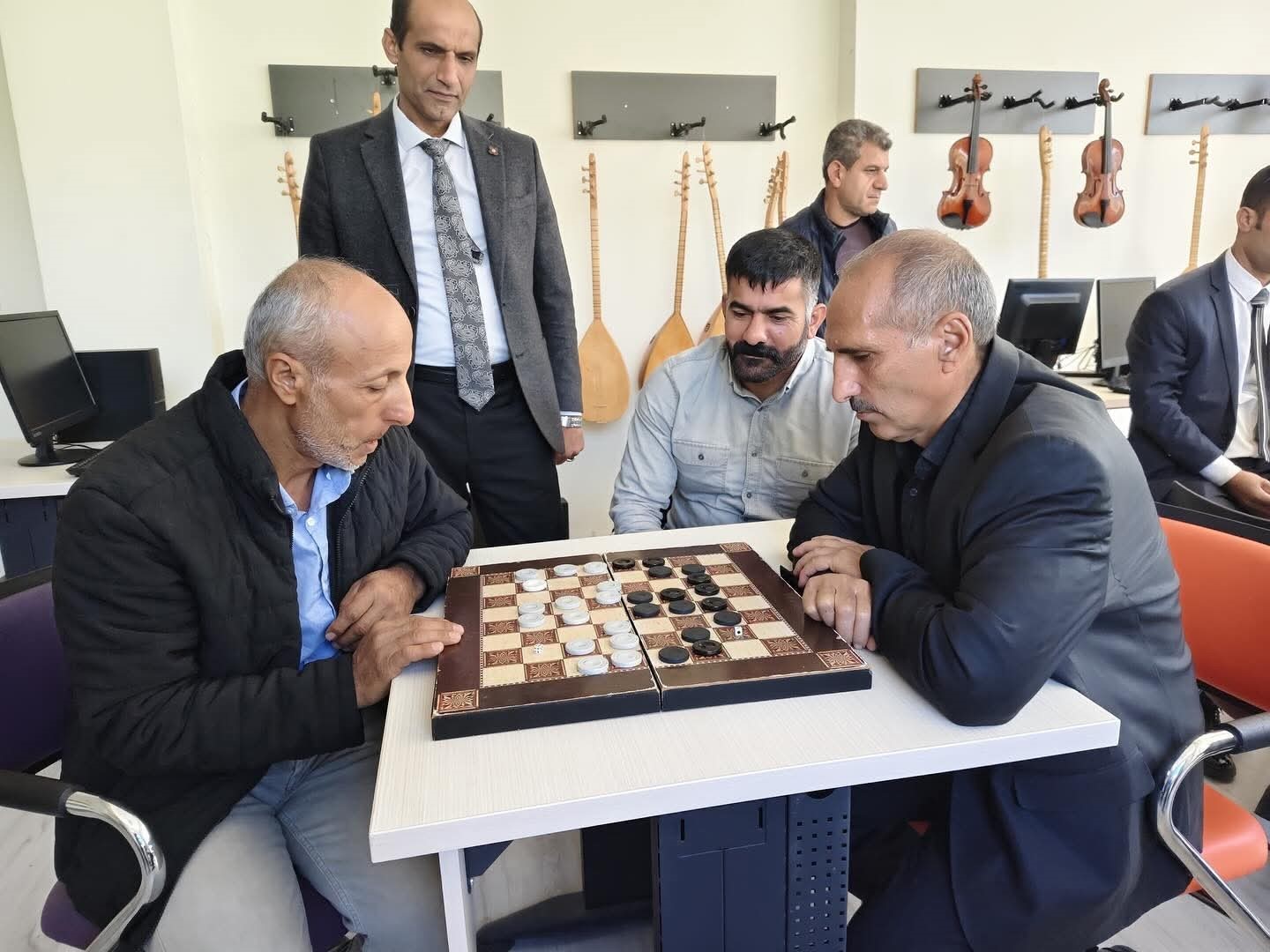 Arıcak’taki Dama Turnuvası’nda  yarı final heyecanı